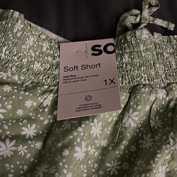 SO floral pull on shorts - Picture 5 of 5